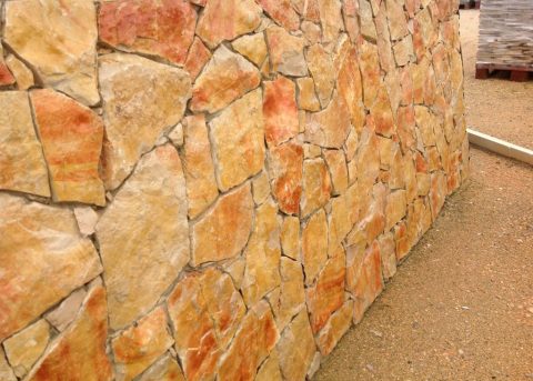 Pedra Rústica Amarelona – Pedras Alexandre e Catarino